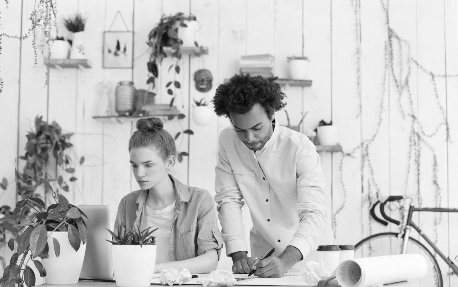 syveriontaq Finanzberatung Team bei der Arbeit